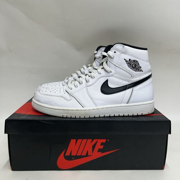Athletic_Shoes